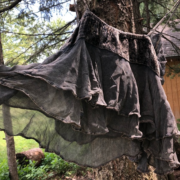 Flowy Ruffle tank top - Picture 6 of 6